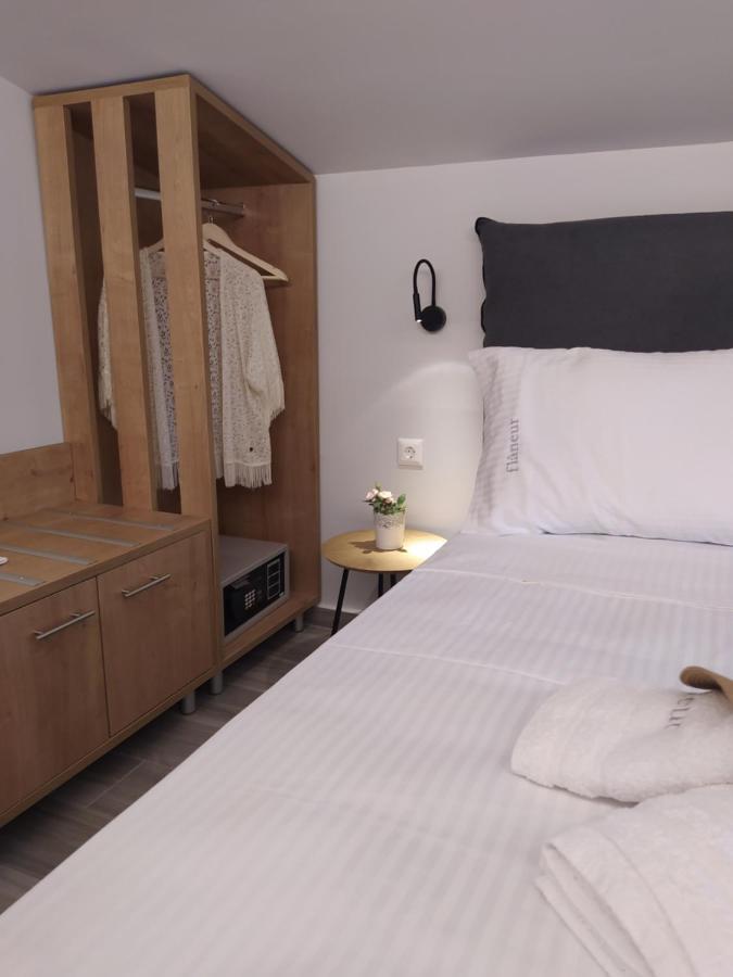 Flaneur Apartments Ormos Panagias Bagian luar foto